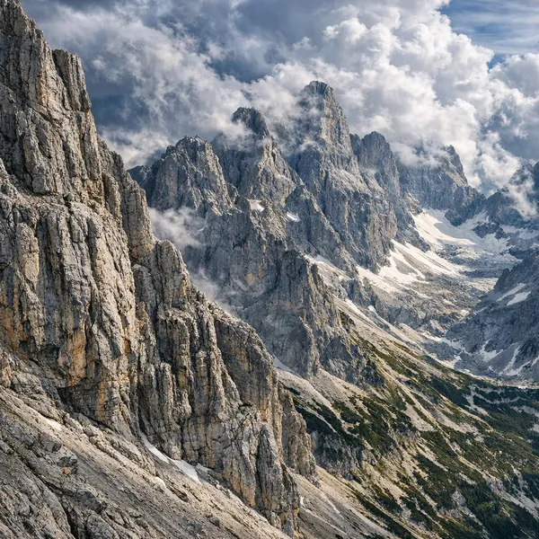 Enjoy an online jigsaw puzzle designed for browser play, featuring a dramatic mountain landscape in nature's grandeur.